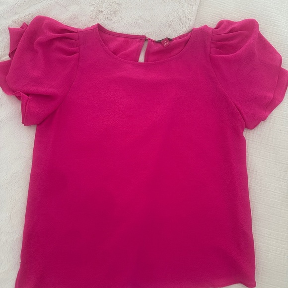 Vince Camuto Tops - Vince Camuto Fuchsia Textured Blouse